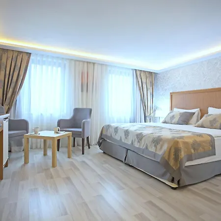 Hotel Waw Galataport 3*