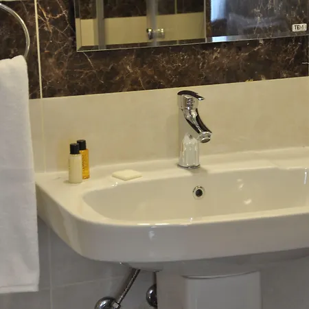 Hotel Waw Galataport 3*