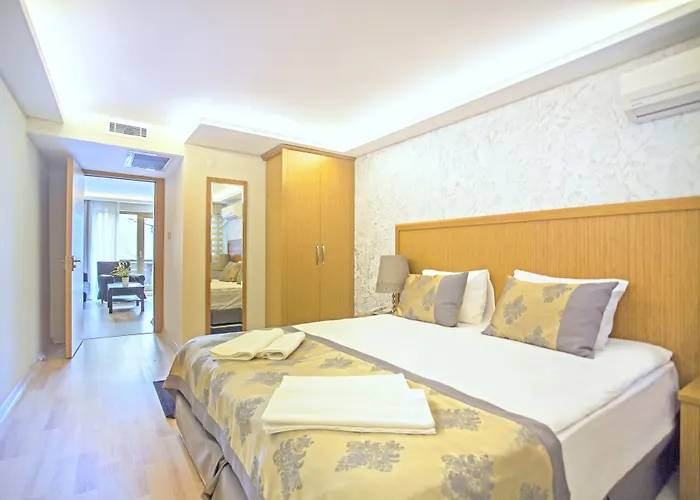 Hotel Waw Galataport 3*